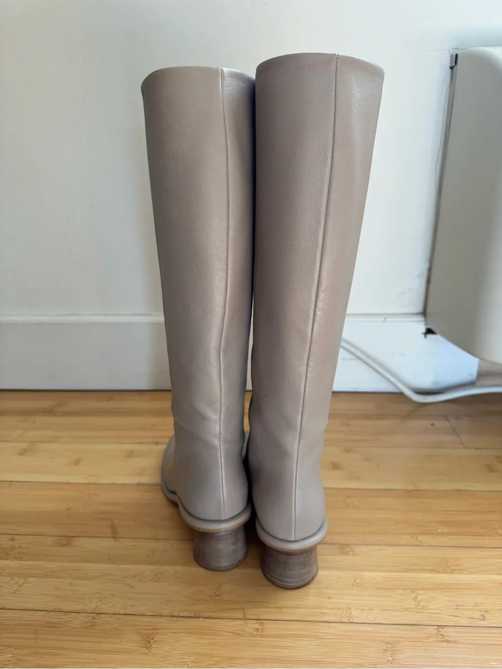 Alysi knee high low heel leather boots riding style square toe